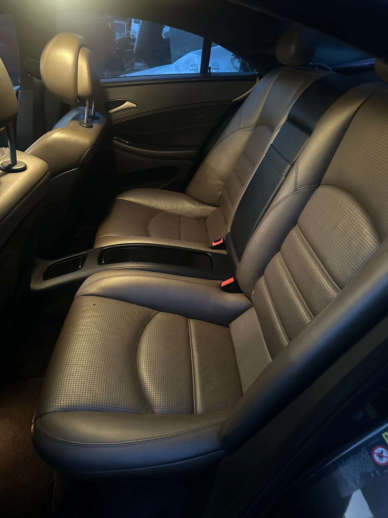Mercedes-Benz CLS 55 AMG IWC рядка лимитирана серия, снимка 9 - Автомобили и джипове - 56061522