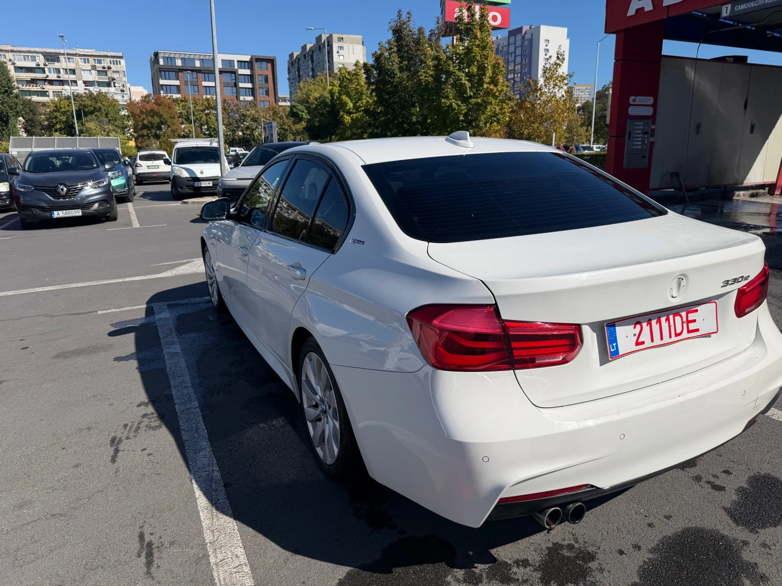 BMW 330, снимка 4 - Автомобили и джипове - 56358725
