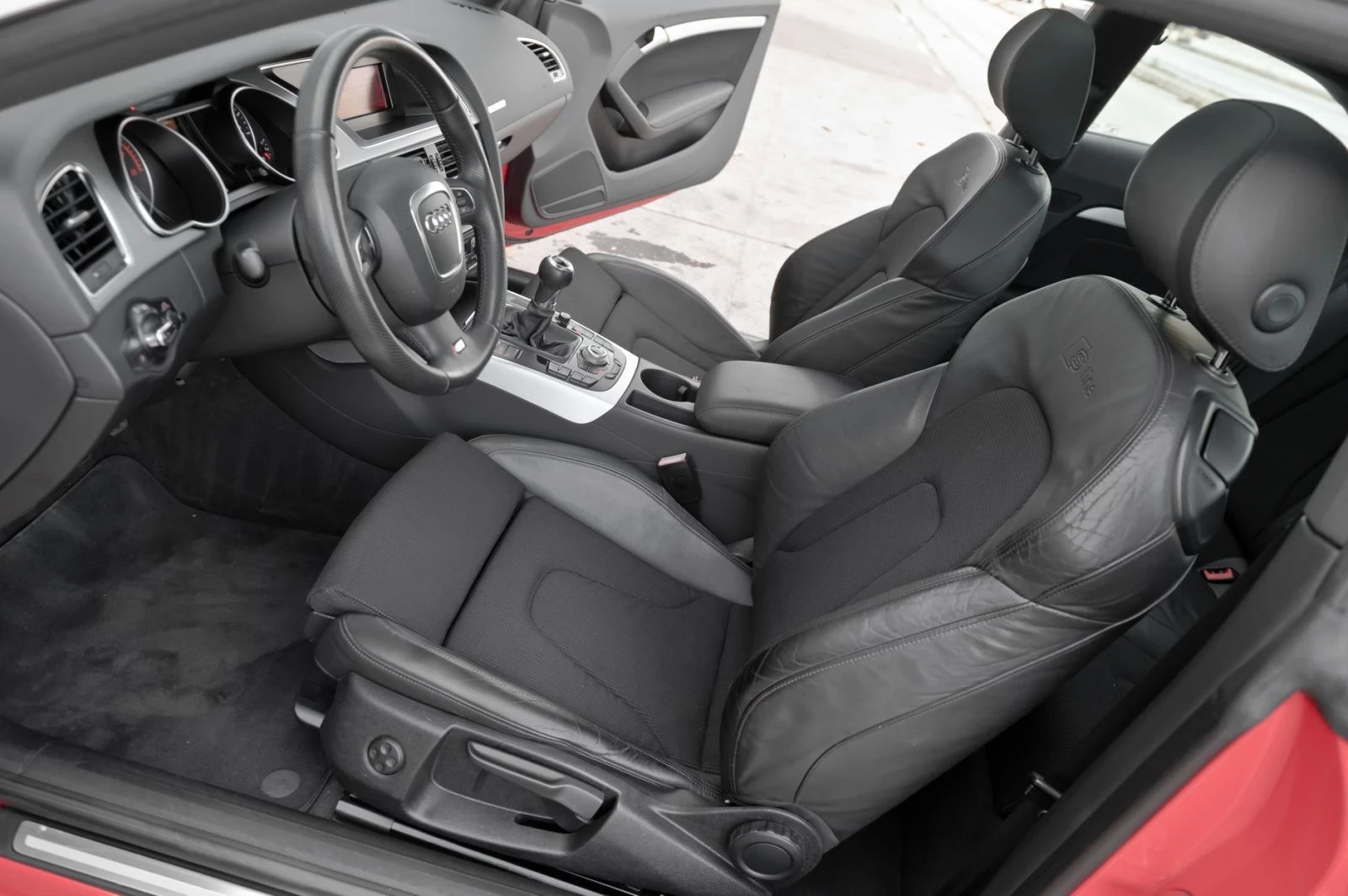 Audi A5 1.8 TURBO, снимка 8 - Автомобили и джипове - 56580530