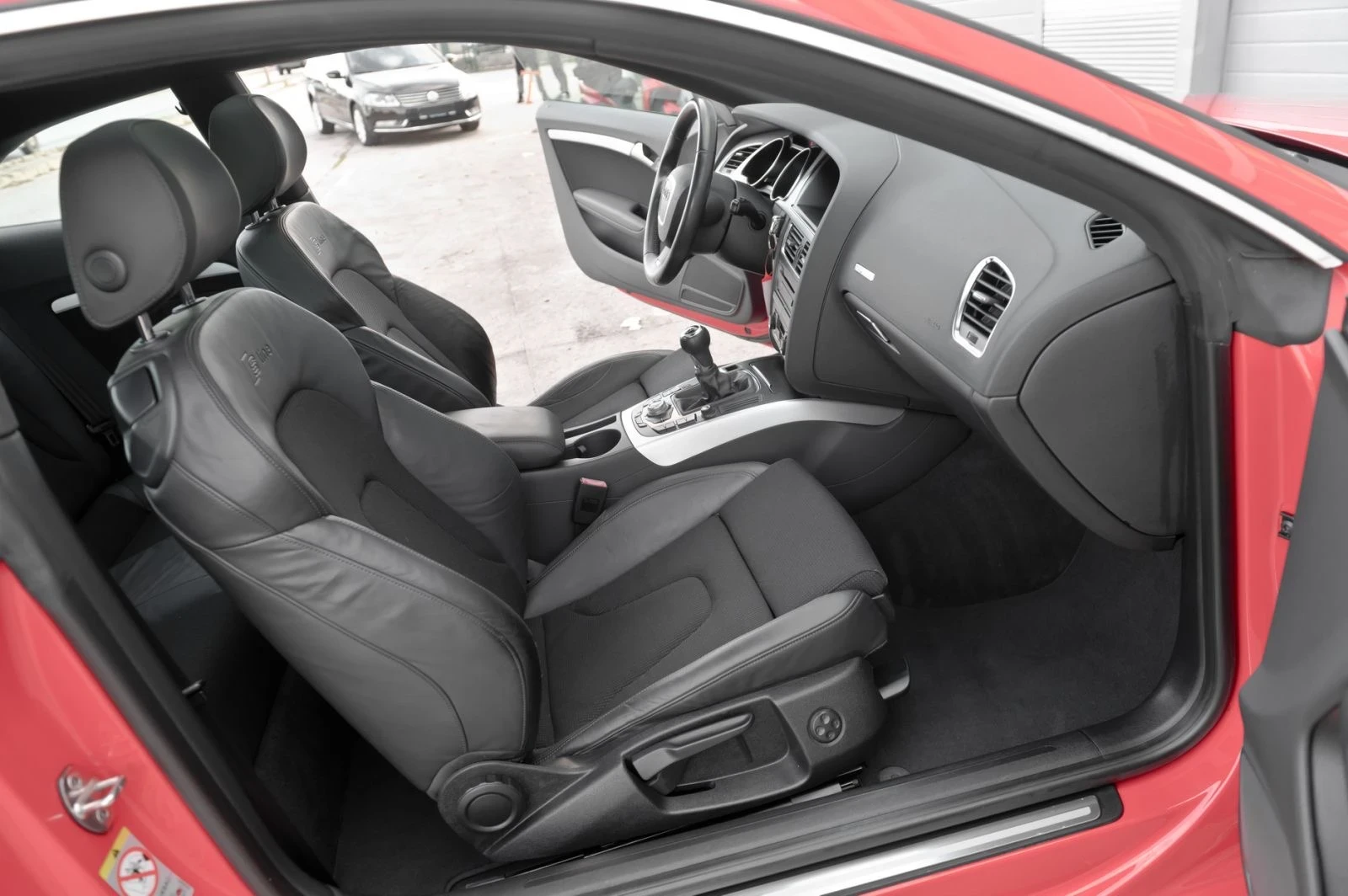 Audi A5 1.8 TURBO, снимка 9 - Автомобили и джипове - 56580530