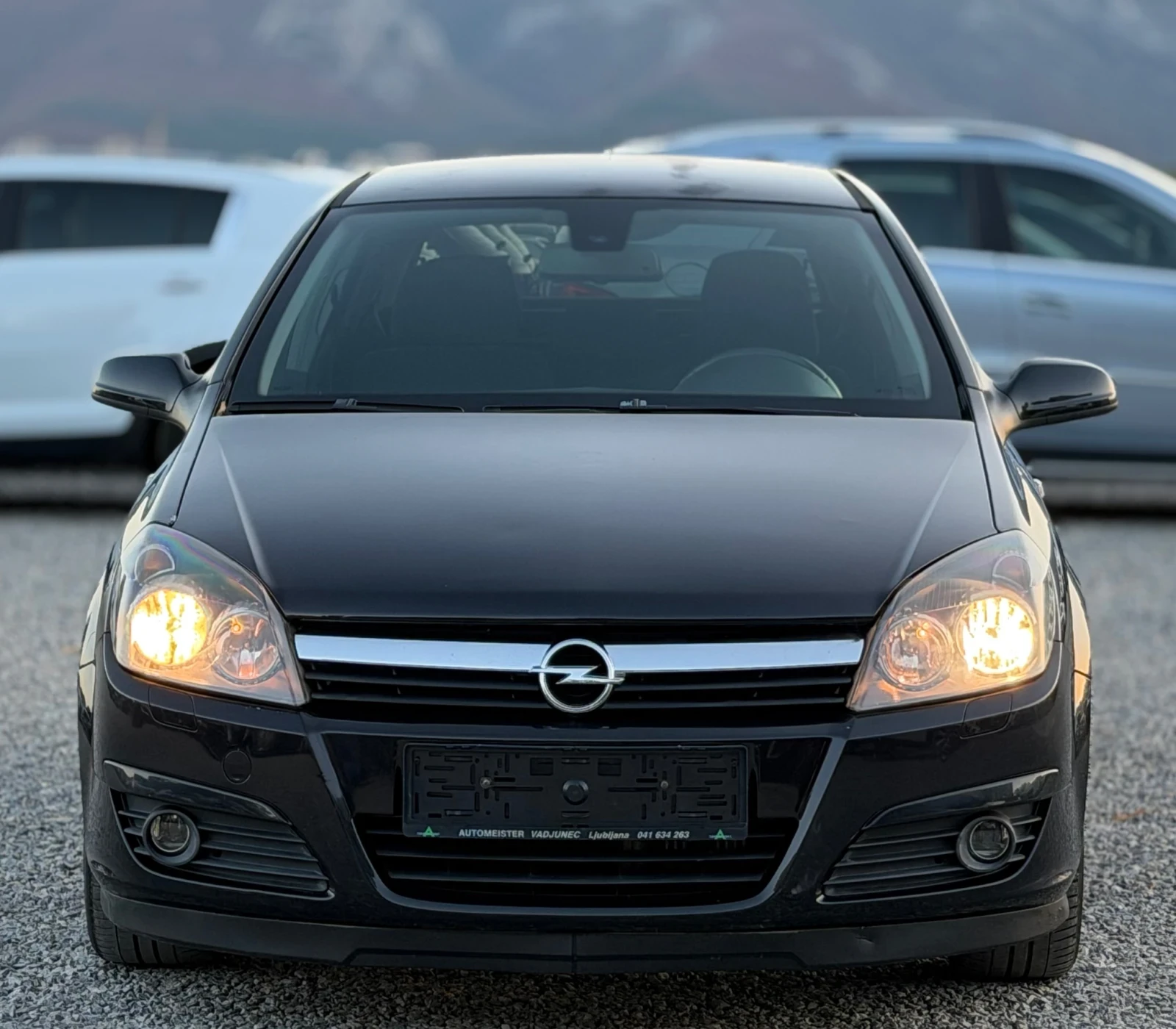 Opel Astra 1.7CDTi 101к.с * Климатроник* , снимка 2 - Автомобили и джипове - 56590744