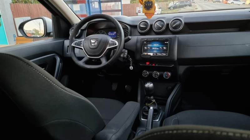 Dacia Duster 1.3 130к.с, снимка 6 - Автомобили и джипове - 48081290