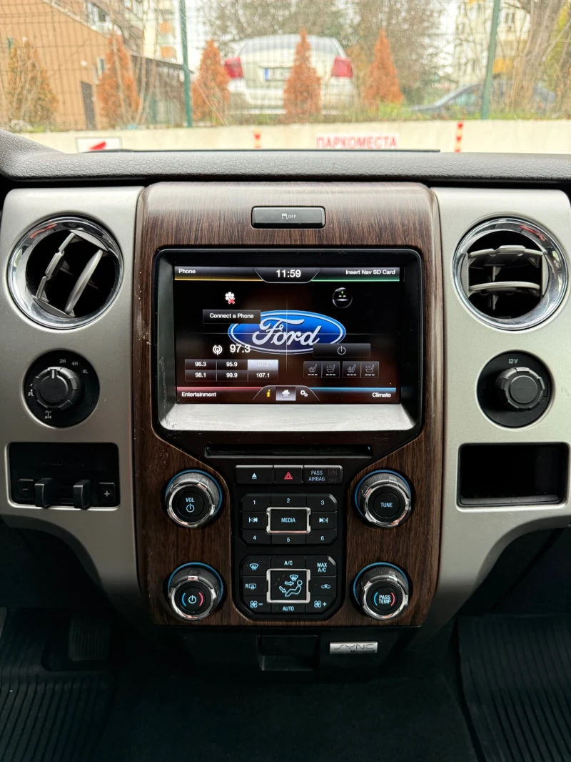 Ford F150 SuperCrew, снимка 10 - Автомобили и джипове - 52554165