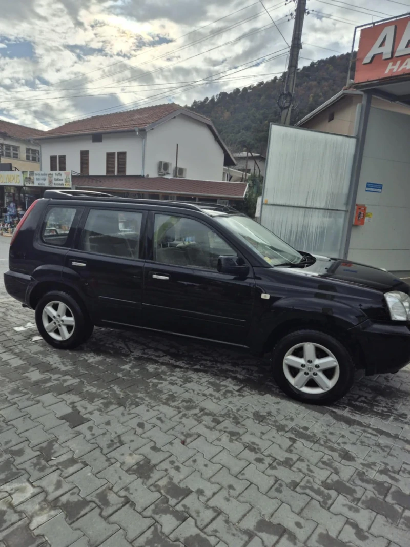 Nissan X-trail, снимка 4 - Автомобили и джипове - 52672383