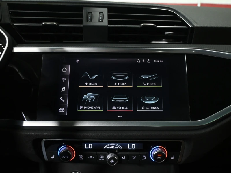 Audi Q3 * Low Mileage Brown Leather Heated Seats Panoramic, снимка 17 - Автомобили и джипове - 52778800