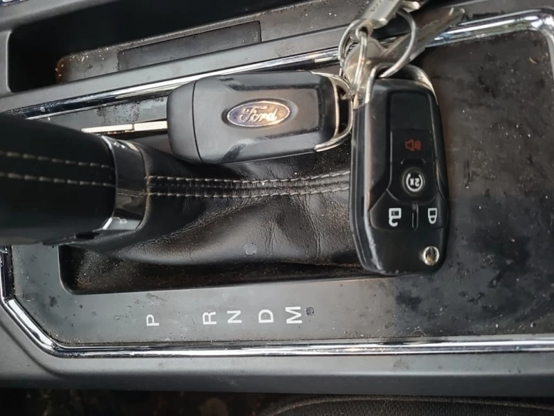 Ford F150 * XLT CREW CAB SHORT BED * CARFAX * ЦЕНА ДО БГ, снимка 9 - Автомобили и джипове - 52827268