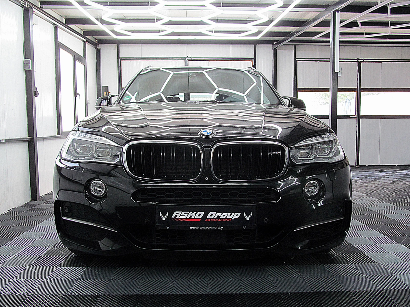 BMW X5 M50D/2xTV/PANORAMA/M-paket/Keyless Go/ГЕРМАНИЯ Л-Г - изображение 2