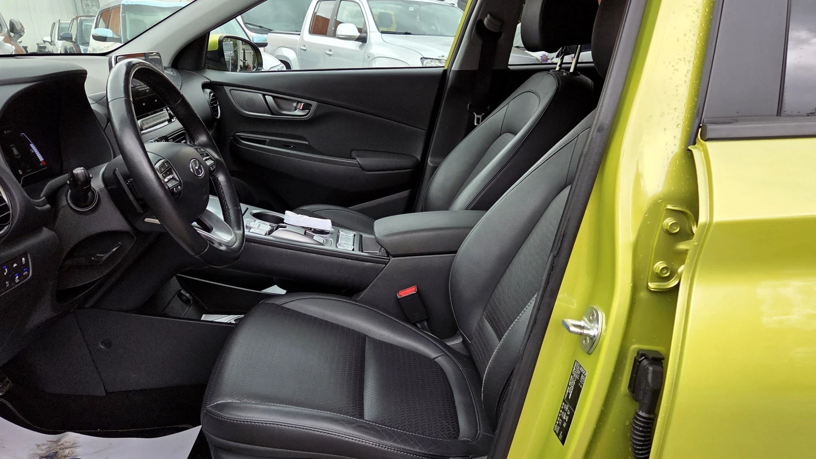 Hyundai Kona 64KWh/Premium/Blue Link/3Фазна - изображение 7