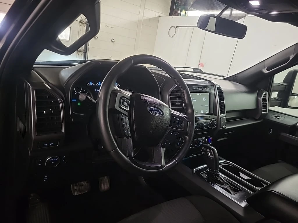 Ford F150 XLT CREW CAB STD BED 2017 * CARFAX*  | Mobile.bg   9