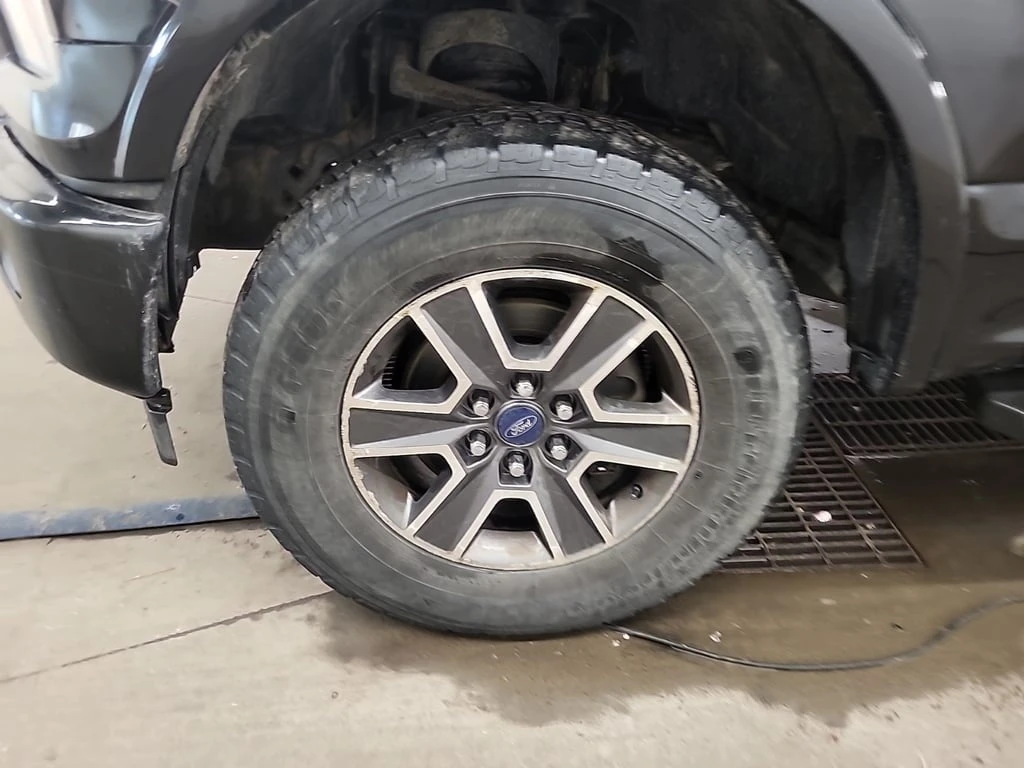 Ford F150 XLT CREW CAB STD BED 2017 * CARFAX*  | Mobile.bg   7