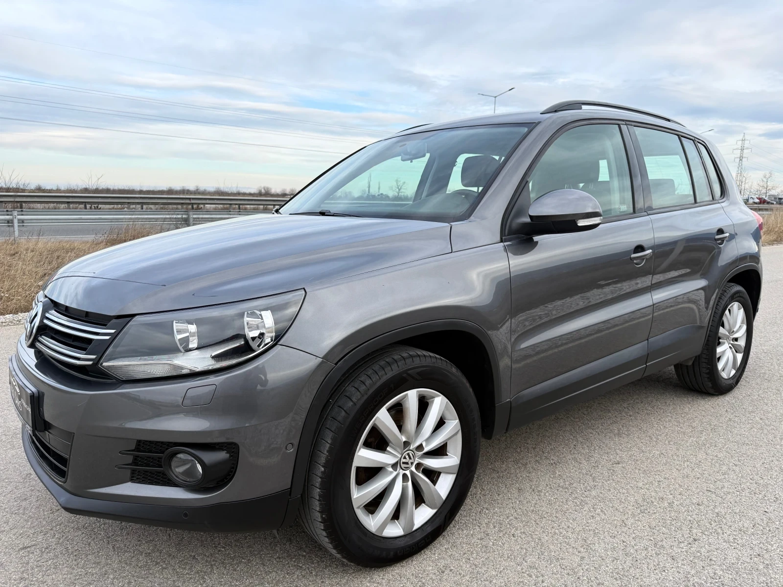 VW Tiguan 2.0 TDI 140�.� 4MOTION / NAVI / PARKTRONIC  | Mobile.bg � ����������� 3