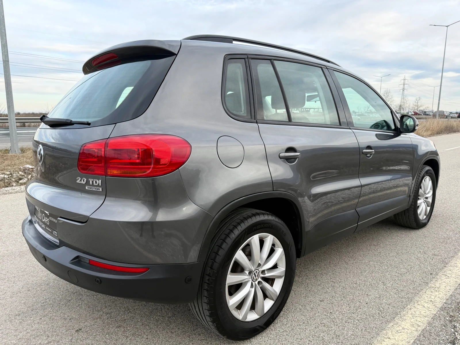 VW Tiguan 2.0 TDI 140�.� 4MOTION / NAVI / PARKTRONIC  | Mobile.bg � ����������� 7