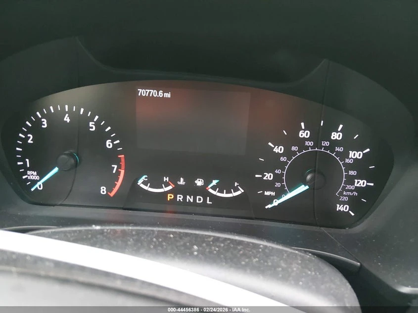 Ford Escape 1.5l S, снимка 7 - Автомобили и джипове - 54310702