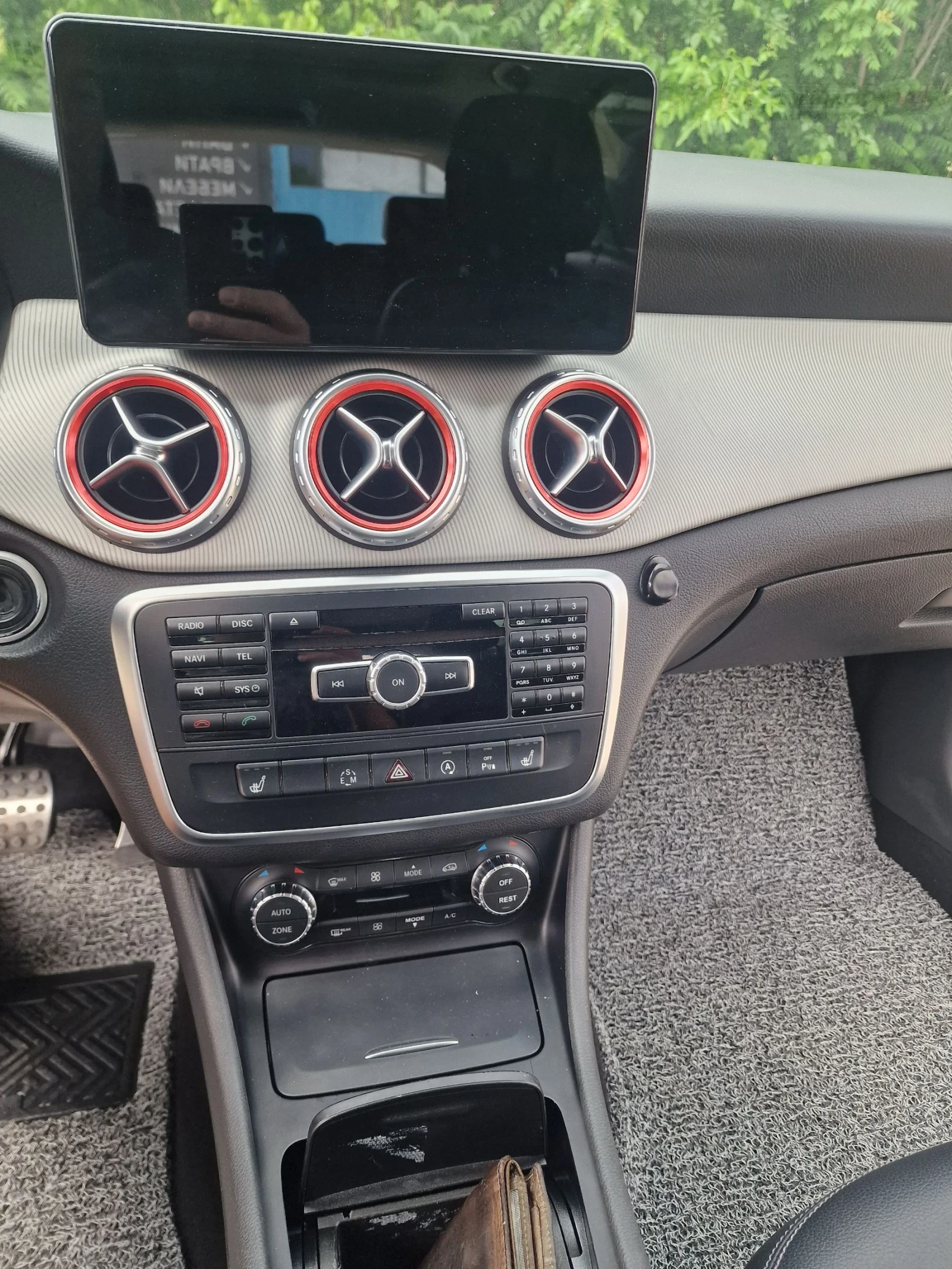 Mercedes-Benz GLA 220, снимка 11 - Автомобили и джипове - 54809237