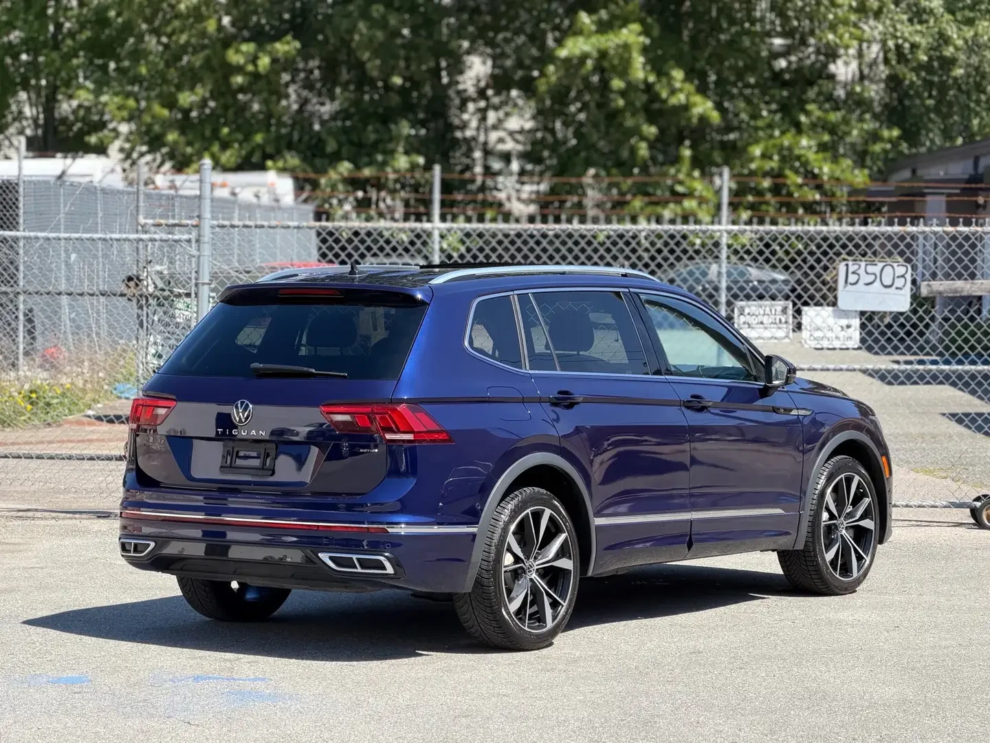 VW Tiguan Highline R-Line 4MOTION, снимка 3 - Автомобили и джипове - 54929882