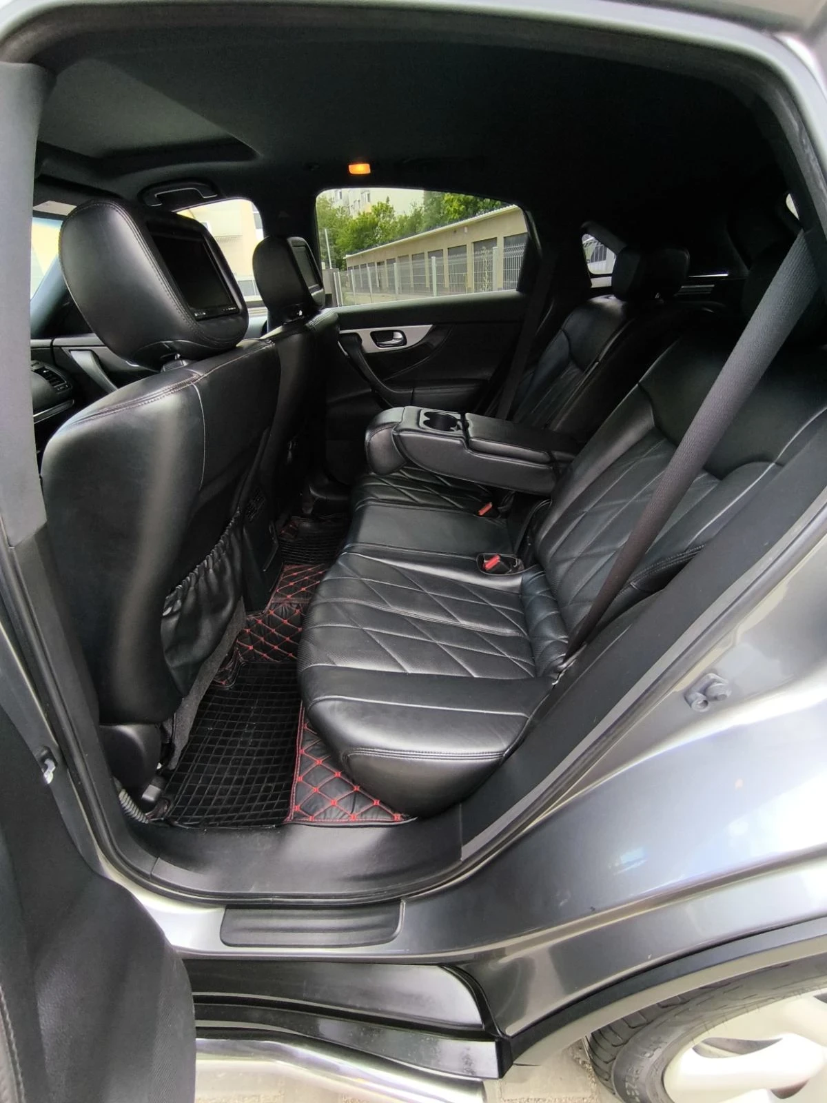 Infiniti Fx 30 3.0dS, снимка 9 - Автомобили и джипове - 55178775