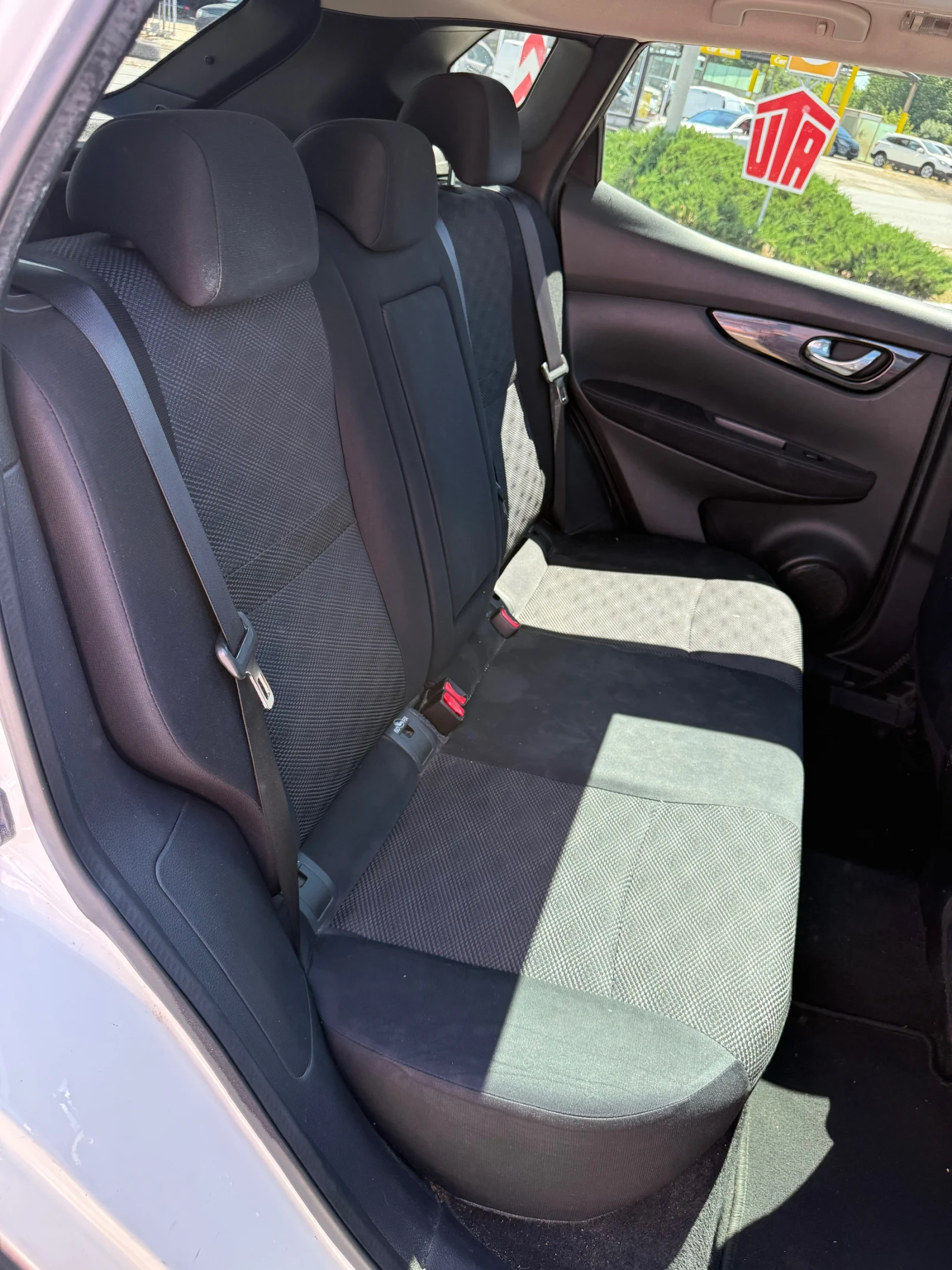 Nissan Qashqai 1.5DCI включена регистрация, снимка 12 - Автомобили и джипове - 55274089