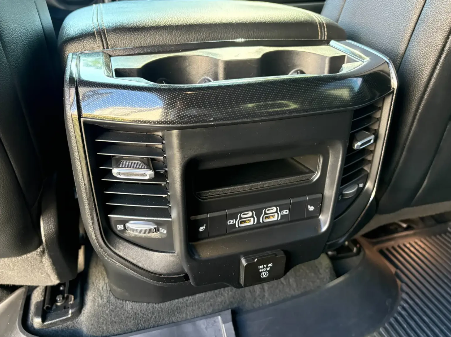 Dodge RAM 1500 Sport HEMI V8 GT, снимка 15 - Автомобили и джипове - 55430310