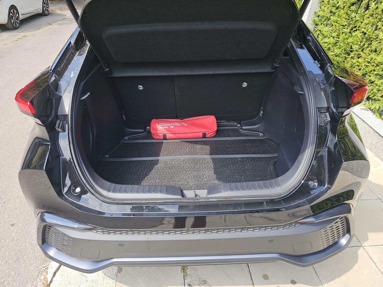 Toyota C-HR, снимка 5 - Автомобили и джипове - 55751046