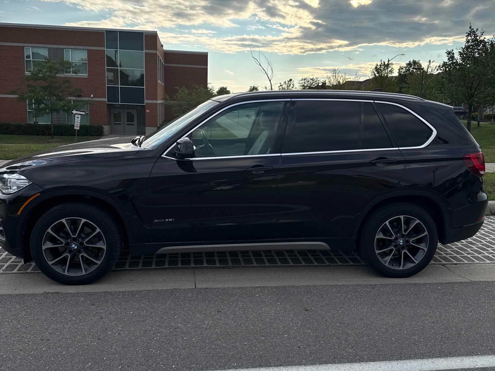BMW X5 * xDrive35i * CARFAX * ОПЦИЯ ЗА ФИНАНСИРАНЕ, снимка 2 - Автомобили и джипове - 55839944