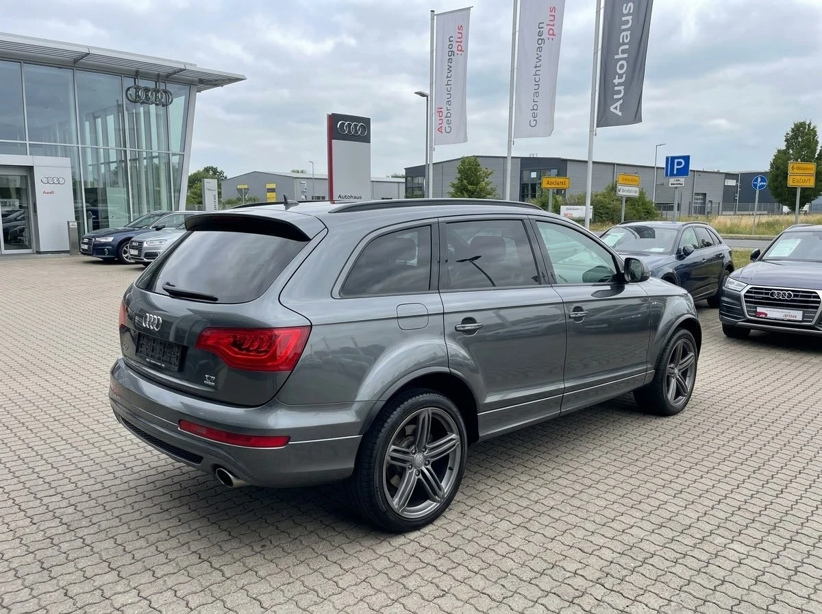 Audi Q7 3.0TDI Exclusive/CARBON/3xTV/PANO/BOSE/6+ 1/FULL, снимка 2 - Автомобили и джипове - 56251348