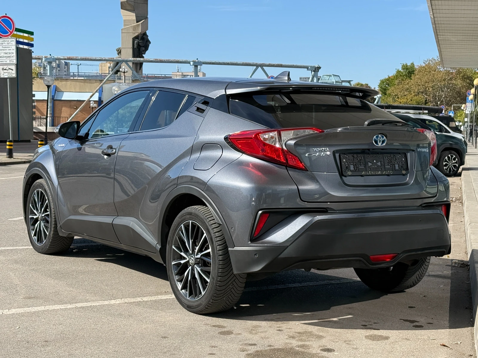 Toyota C-HR 6 ������ ��������/1.8Hybrid 122�.�. ������ ������ | Mobile.bg � ����������� 3