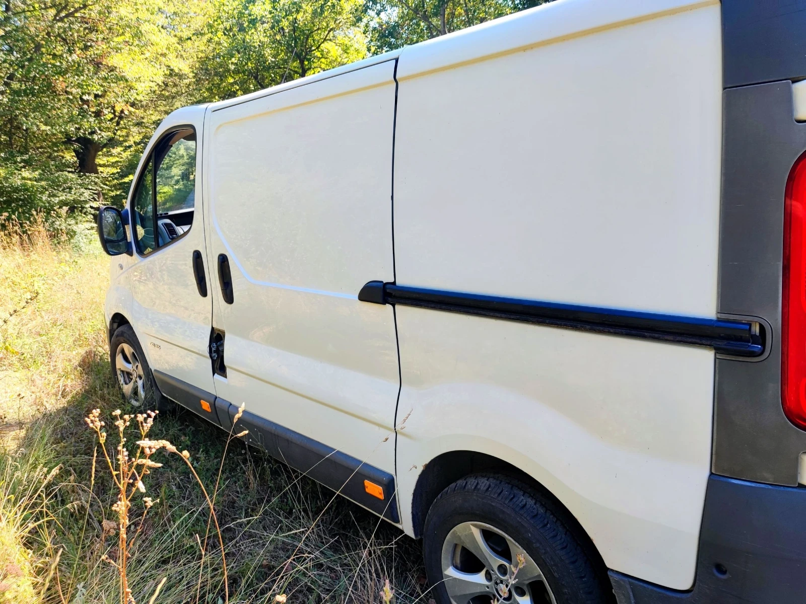 Renault Trafic 2.0 - изображение 4