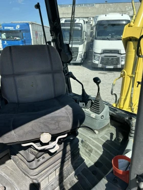 Багер New Holland, снимка 4