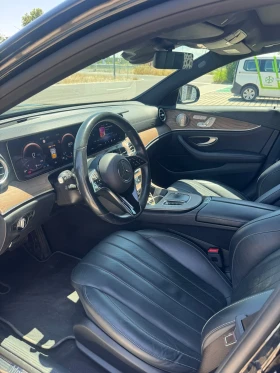Mercedes-Benz E 220 d AMG RWD, снимка 10