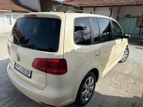 VW Touran 2.0 Дизел Автоматик 140к.с. , снимка 2