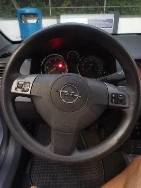 Обява за продажба на Opel Astra 1.7  ~4 500 лв. - изображение 2