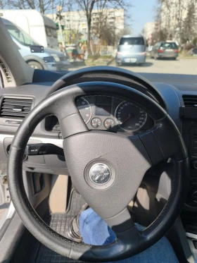 VW Golf 2.0 - 3600 € / 7040.99 лв. - 57773141 5