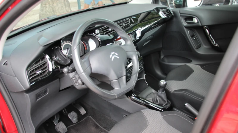 Citroen C3 1.2i ПАНОРАМА EURO 5В      , снимка 9 - Автомобили и джипове - 47881714