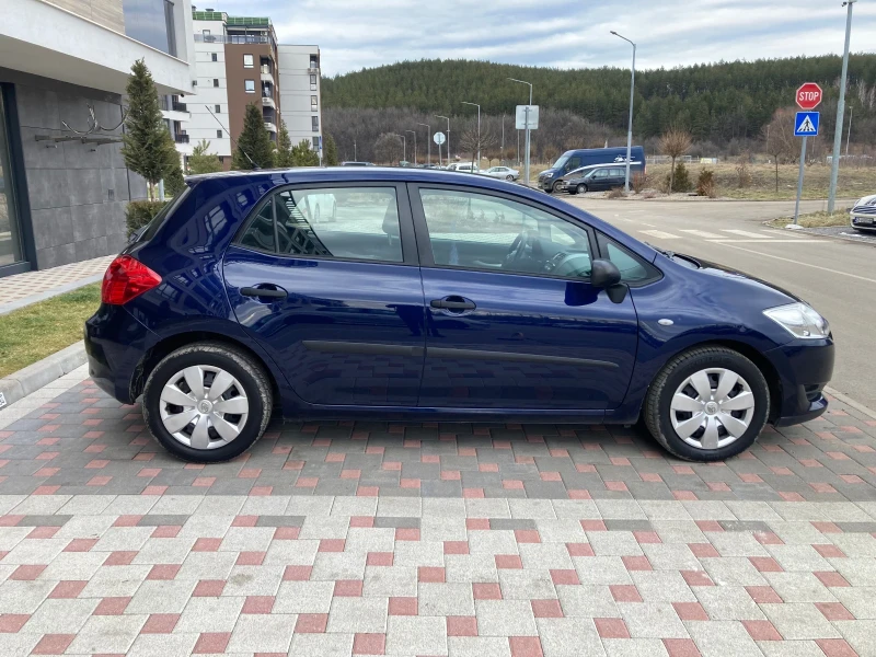 Toyota Auris, снимка 4 - Автомобили и джипове - 48804362