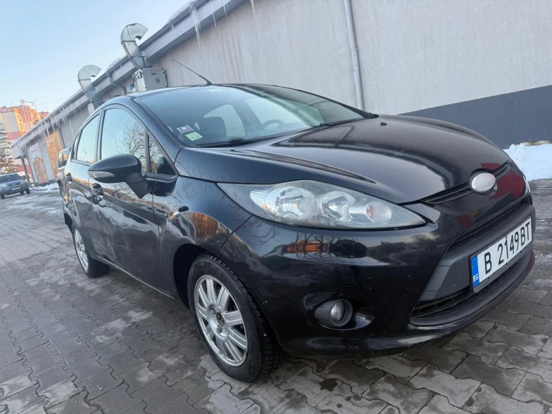 Ford Fiesta 1.4 95кс/С ФАБРИЧЕН ГАЗ/4(5) ВРАТИ/ВСИЧ. ПЛ.!, снимка 4 - Автомобили и джипове - 49226314