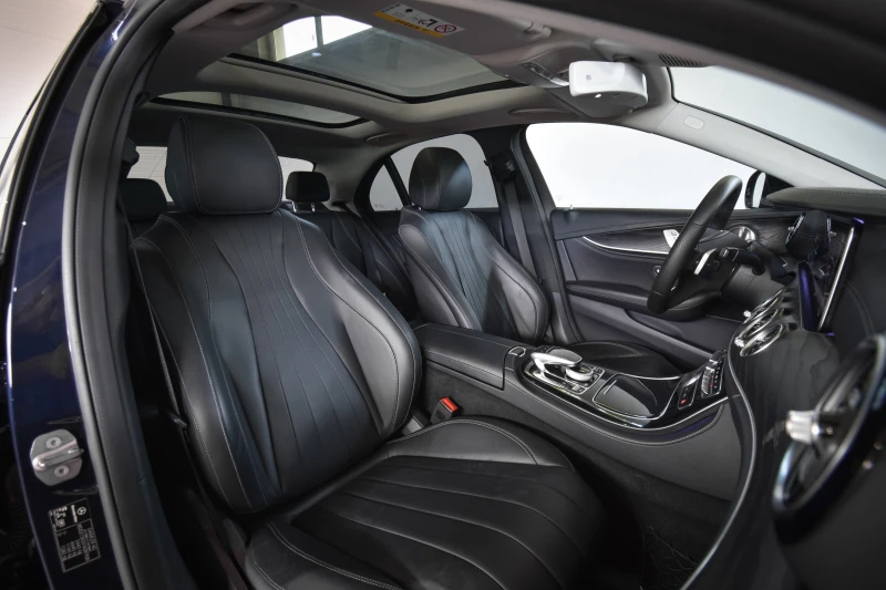 Mercedes-Benz E 350 360Camera/Burmester/StarDust, снимка 10 - Автомобили и джипове - 51117552