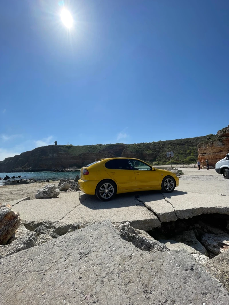 Seat Leon, снимка 8 - Автомобили и джипове - 51230176