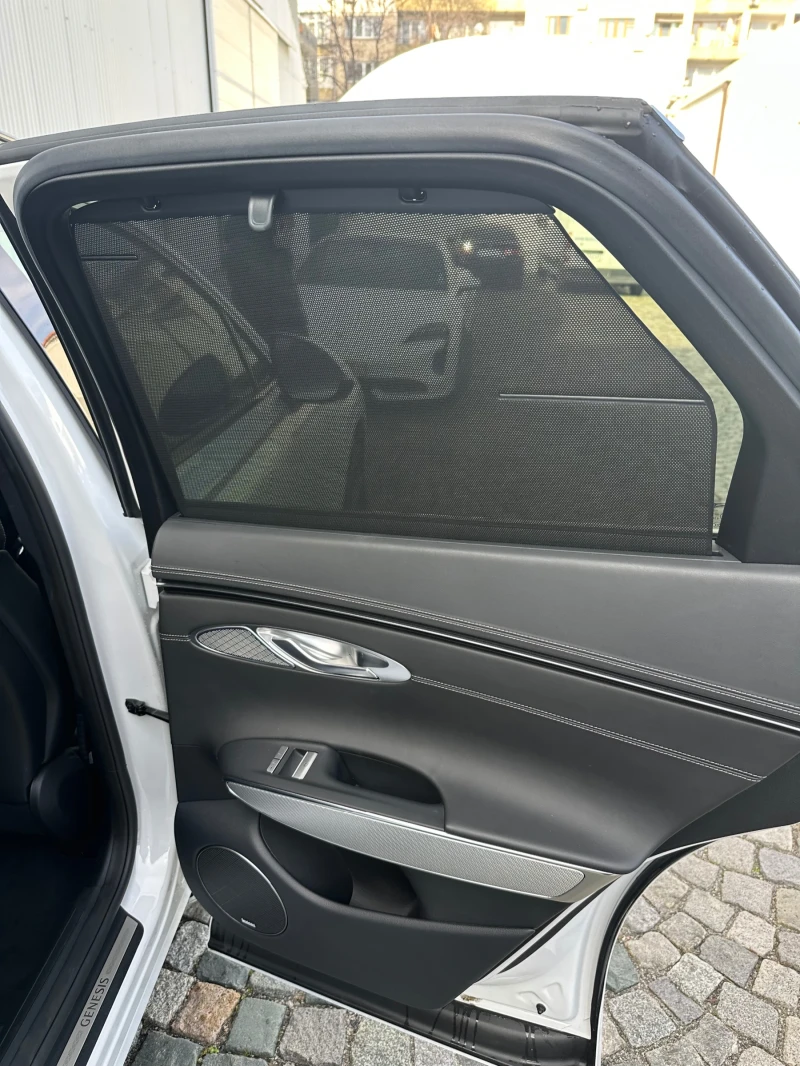 Genesis GV70, снимка 15 - Автомобили и джипове - 52824131