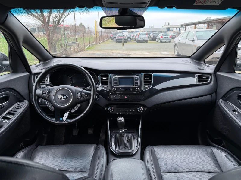 Kia Carens 1.7, снимка 7 - Автомобили и джипове - 53442740