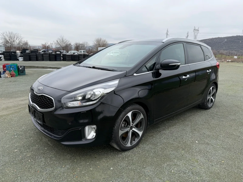 Kia Carens 1.7, снимка 3 - Автомобили и джипове - 53442740