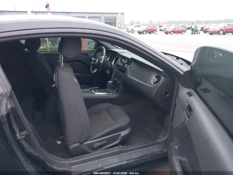 Ford Mustang V6, снимка 5 - Автомобили и джипове - 53600462