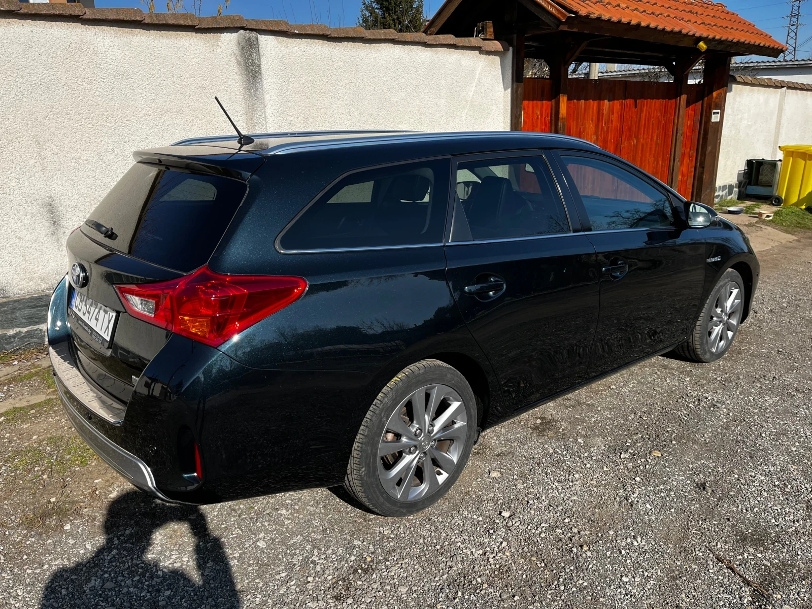 Toyota Auris Hybrid / Navi / Камера / Панорама - изображение 3