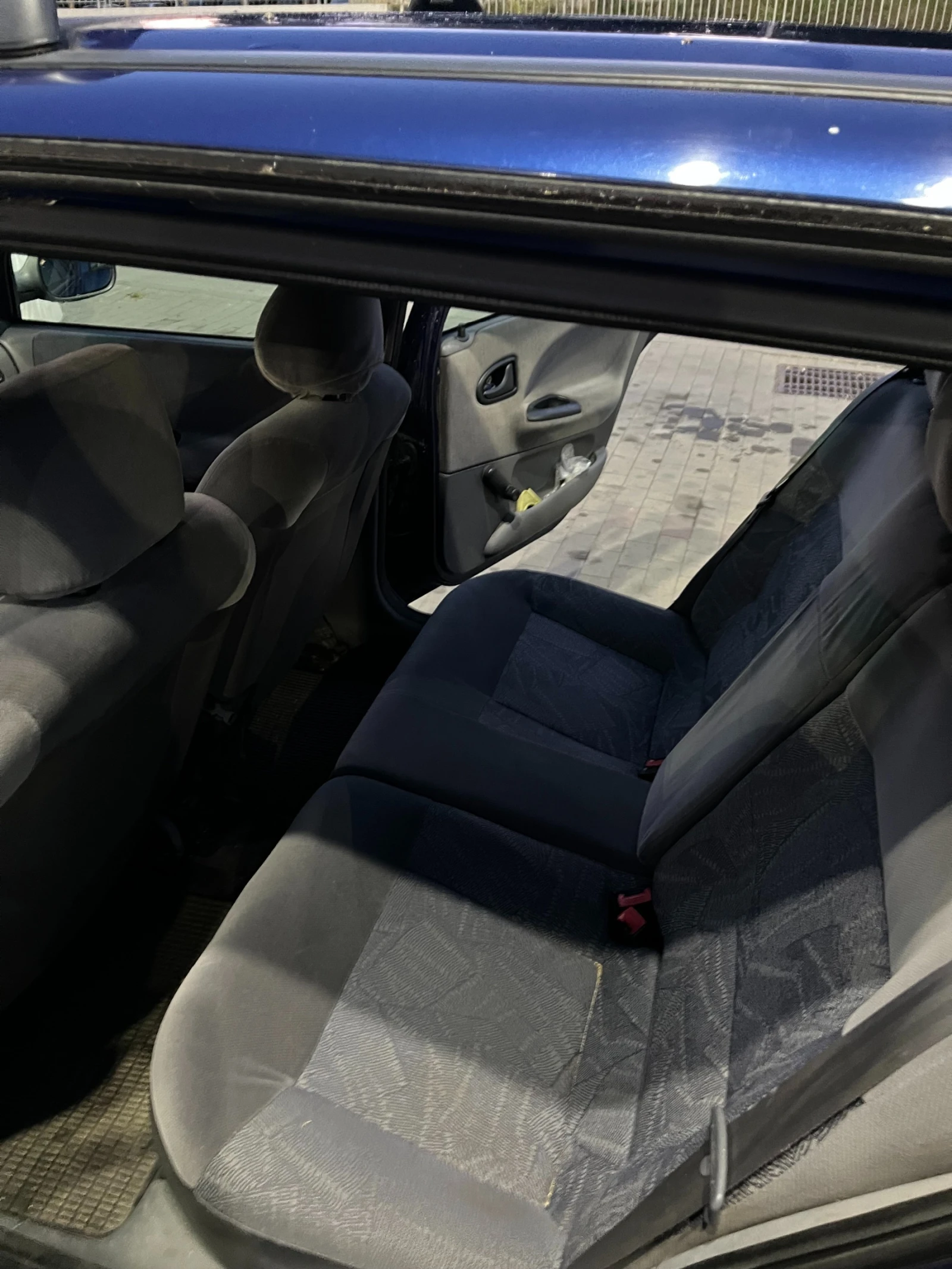 Renault Megane 1.4 i 16V - изображение 9
