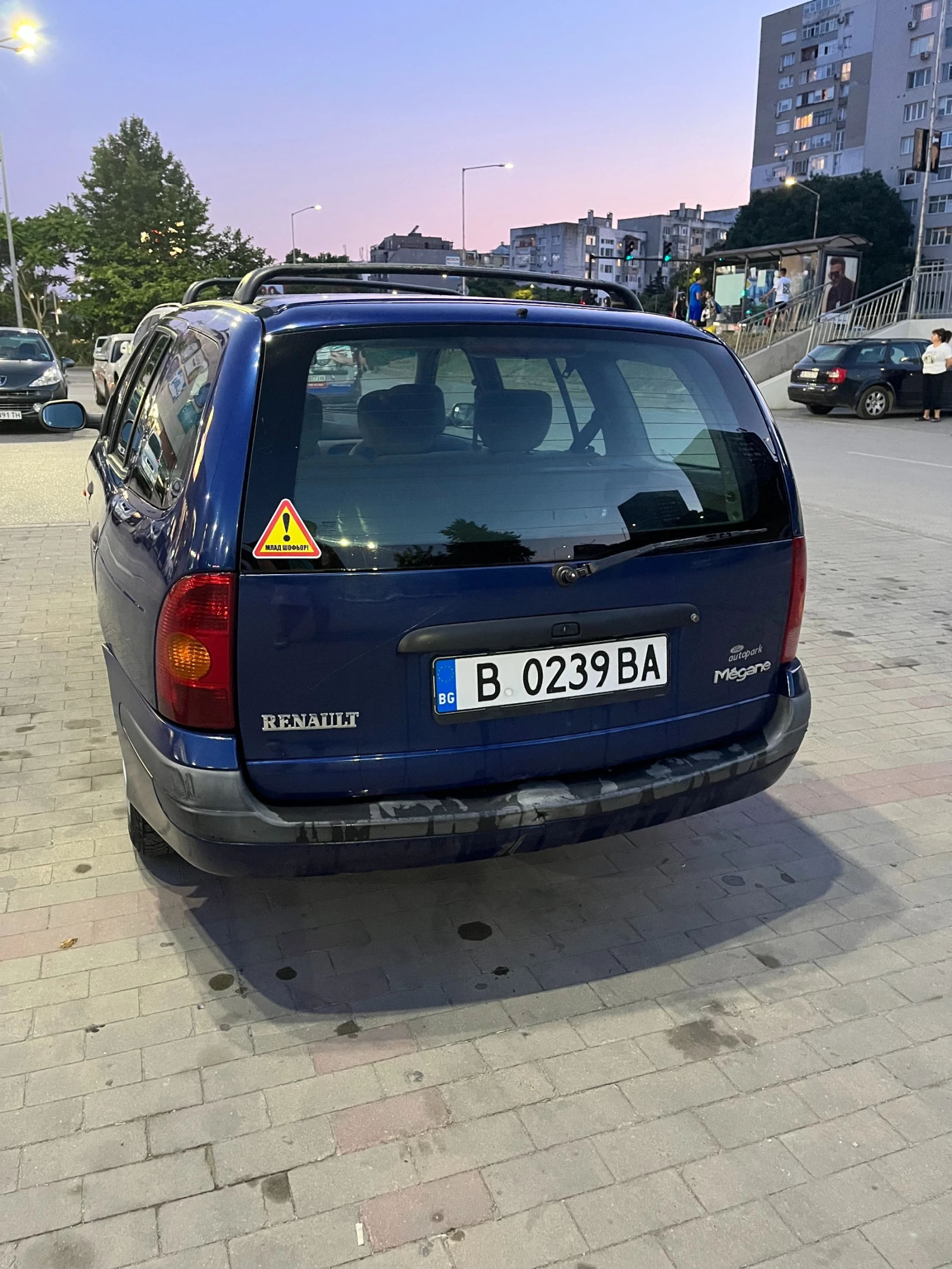 Renault Megane 1.4 i 16V - изображение 4