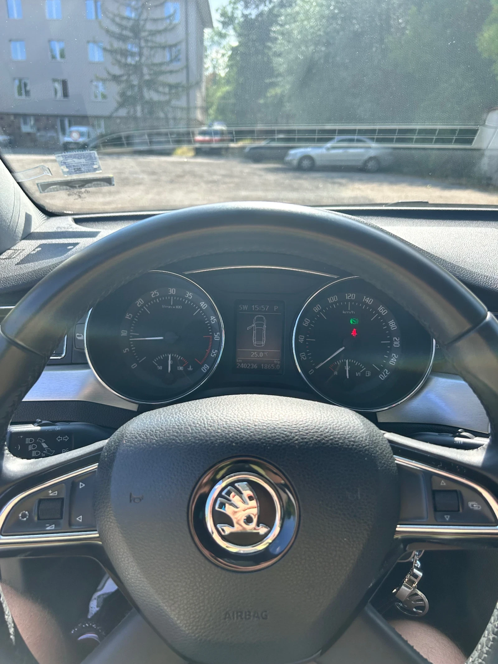 Skoda Superb Elegance - изображение 10