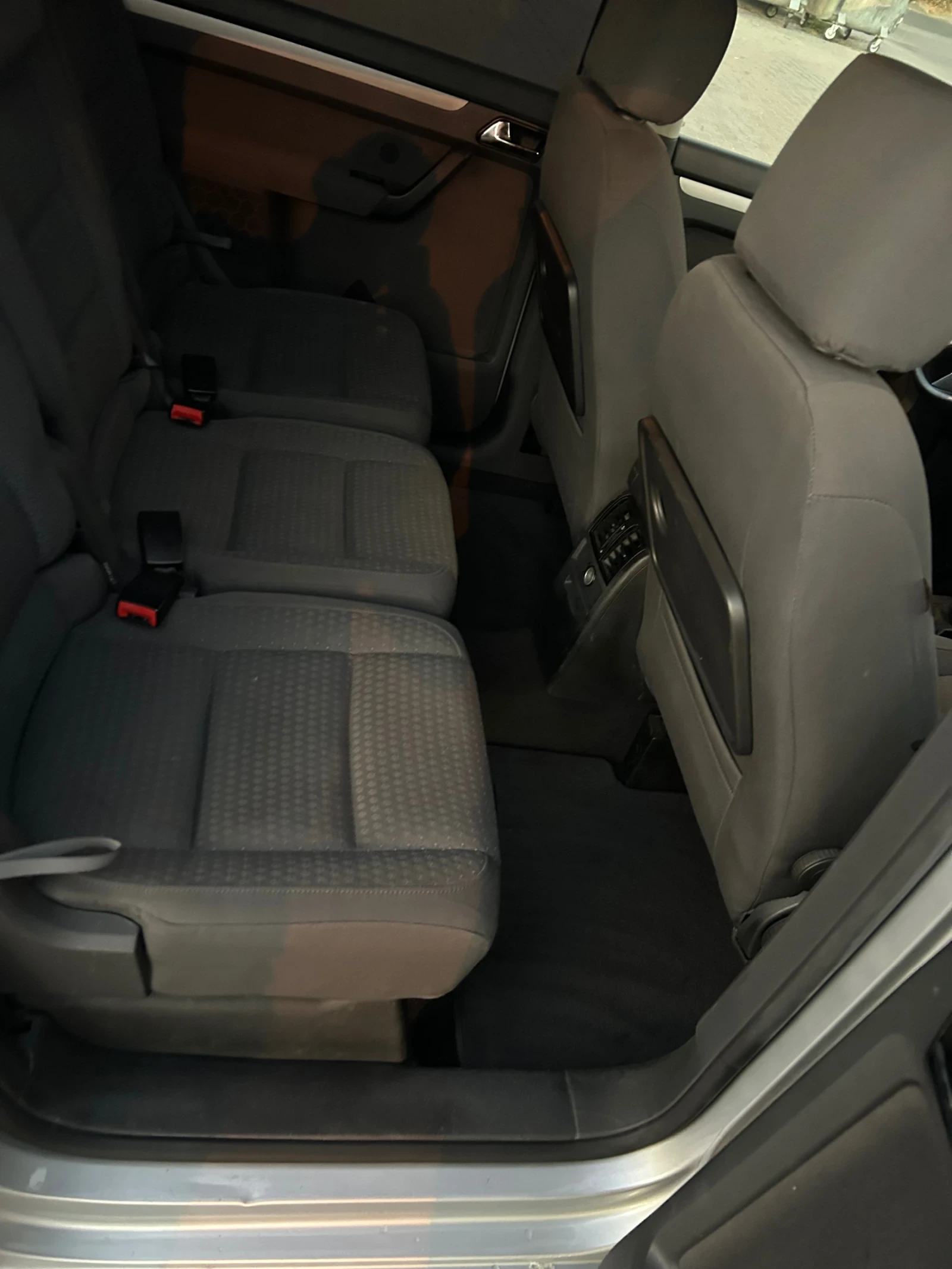 VW Touran  - изображение 7