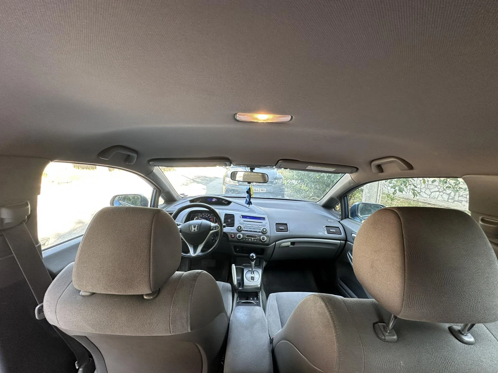 Honda Civic HYBRID - изображение 9