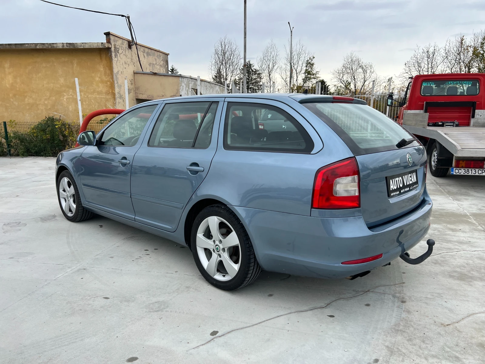 Skoda Octavia 1.8-TFSI-160К.С - изображение 6