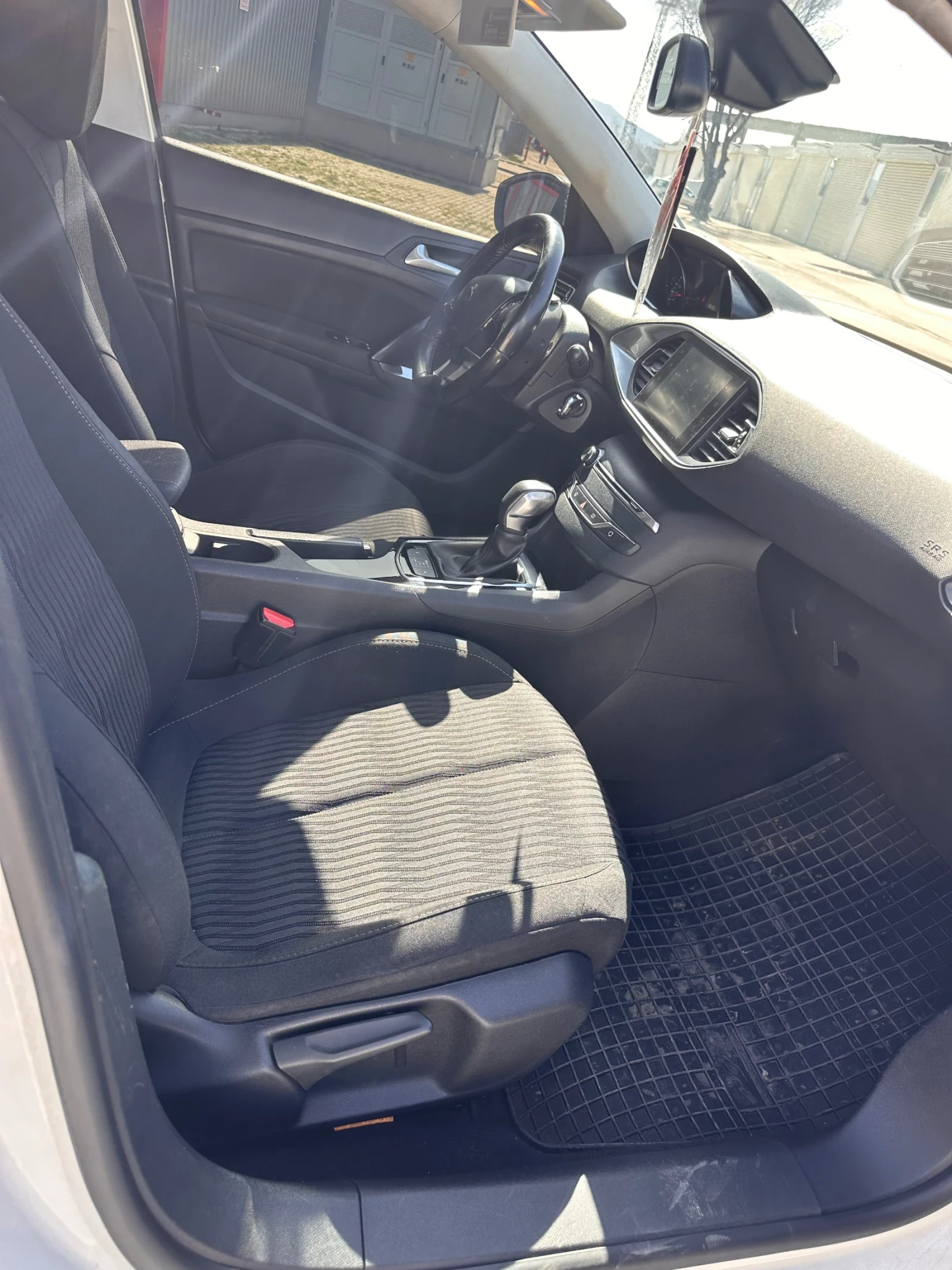 Peugeot 308, снимка 8 - Автомобили и джипове - 53844655