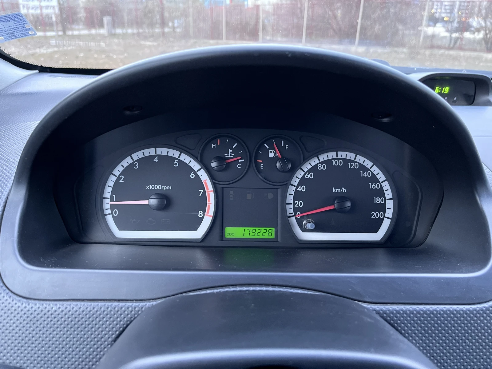 Chevrolet Aveo, снимка 8 - Автомобили и джипове - 53930236